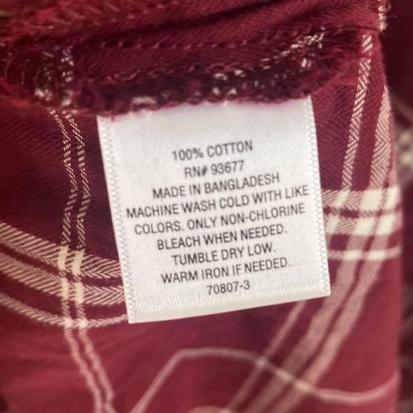(A6) St. John’s Bay Burgundy plaid longsleeve button down unisex top, Sz XL,NWT - Picture 8 of 8